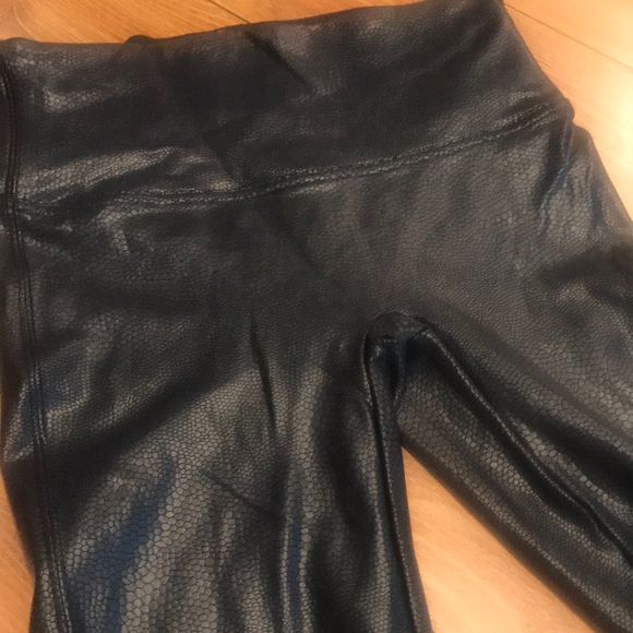 Spanx Pants Leggings Animal Print M - Picture 4 of 8